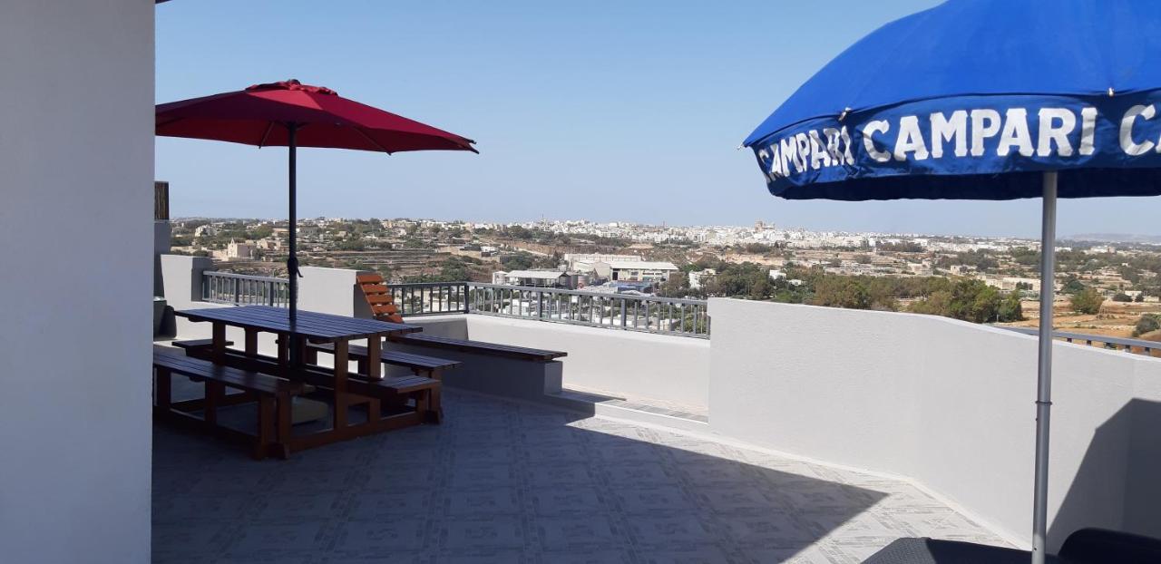 Penthouse 2 Apartment *